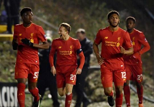 马丁内斯称赞B费：他是助攻之王，曼联在他上场时截然不同