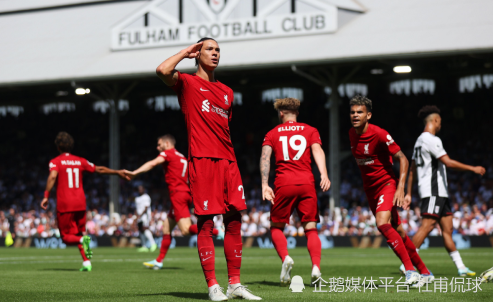 记者：多纳鲁马经纪人下周中会见巴黎高层，了解续约可能性