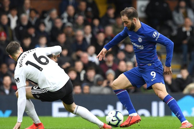 热火140-123大胜快船送其五连败 伦纳德36分哈登11分难救主