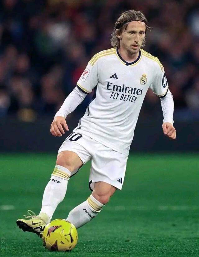 记：森林狼可能会高价抛售兰德尔，咨询过多位明星控卫