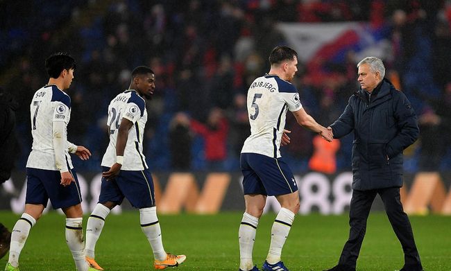 壶铃世锦赛后的金融温度