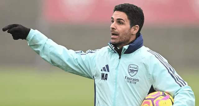 别把跑车当坦克！莱奥转型中锋，是补了短板却废了武功？